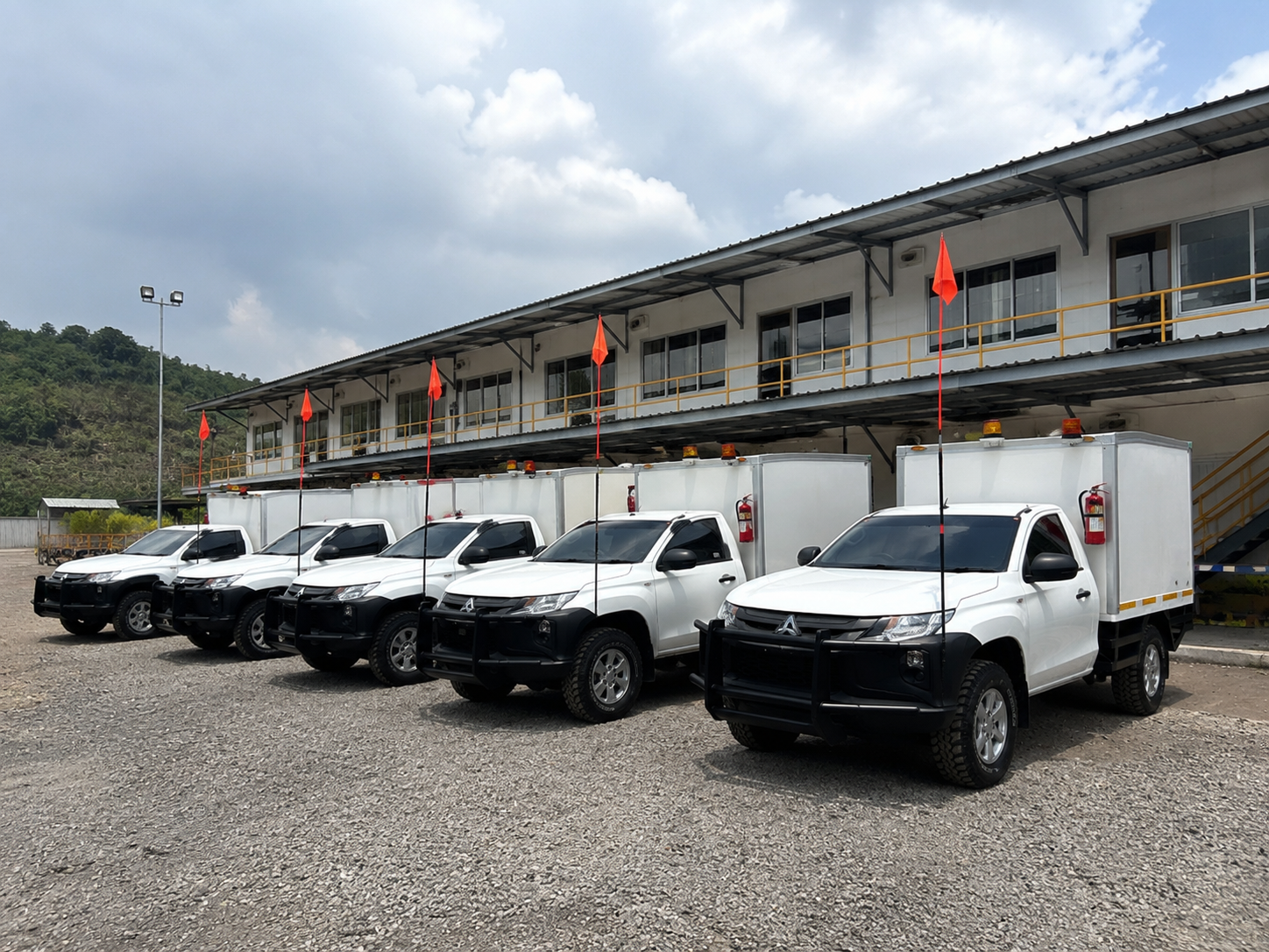 Transport & logistik personel untuk operasi industri